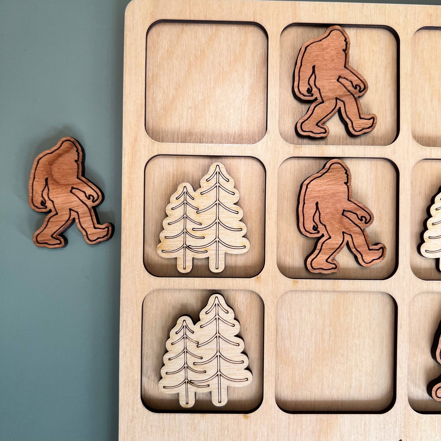 Bigfoot Tic-Tac-Toe Game - Sasquatch Gift - Customizable: Bigfoot + Pine Trees