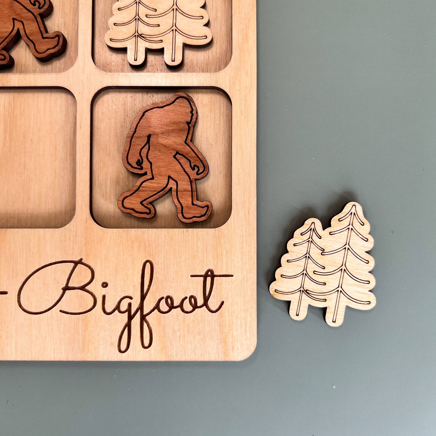 Bigfoot Tic-Tac-Toe Game - Sasquatch Gift - Customizable: Bigfoot + Pine Trees