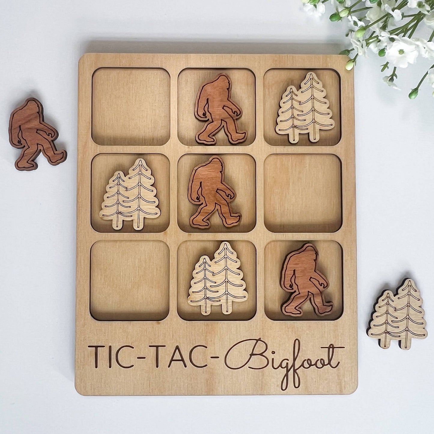 Bigfoot Tic-Tac-Toe Game - Sasquatch Gift - Customizable: Bigfoot + Pine Trees